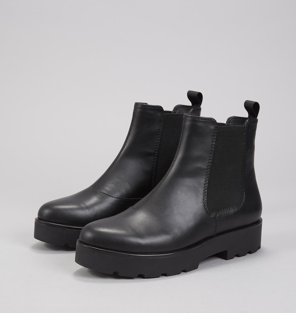 Aurora Non leather Boots - Black - Vagabond
