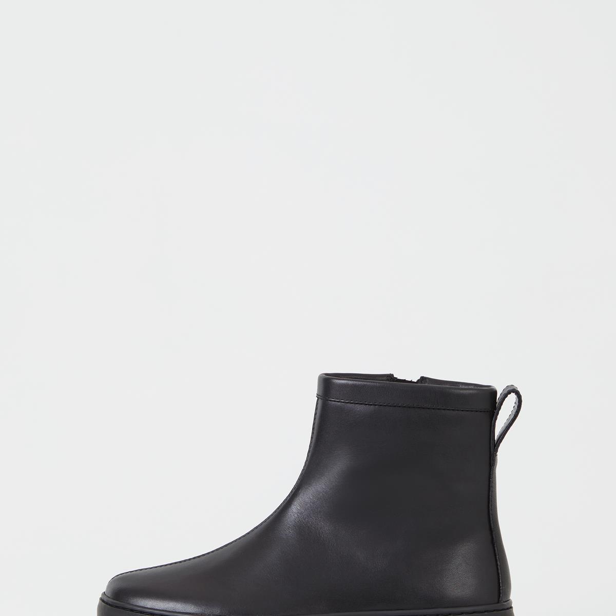 Judy - Black Boots Woman | Vagabond