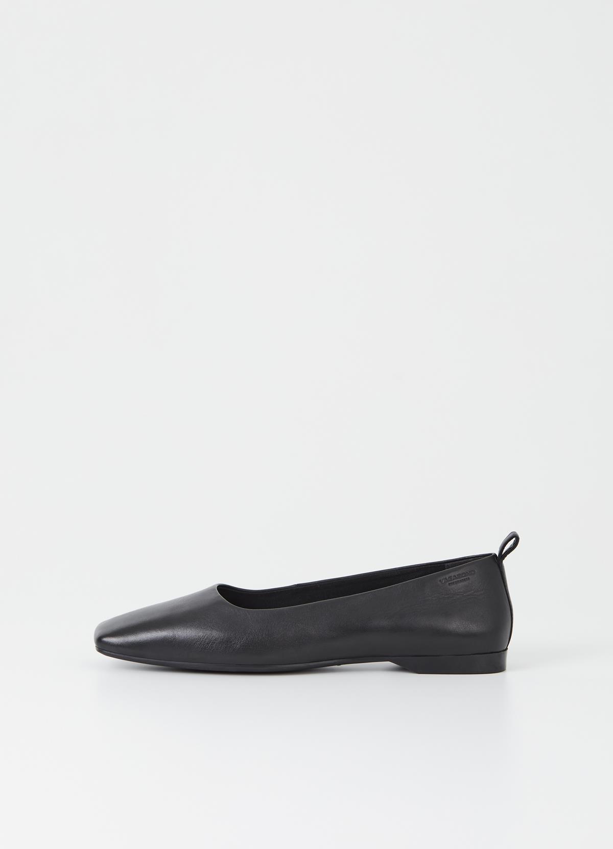Vagabond - Delia | Shoes | Black | Woman