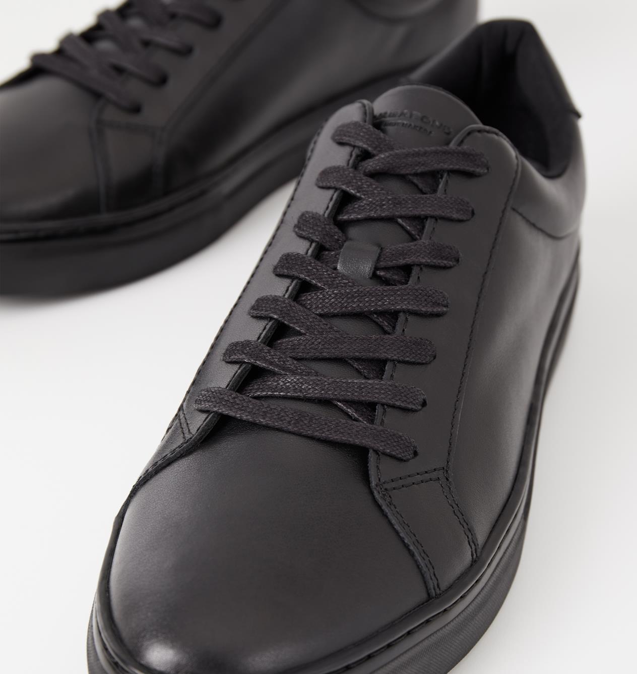 vagabond sneakers black