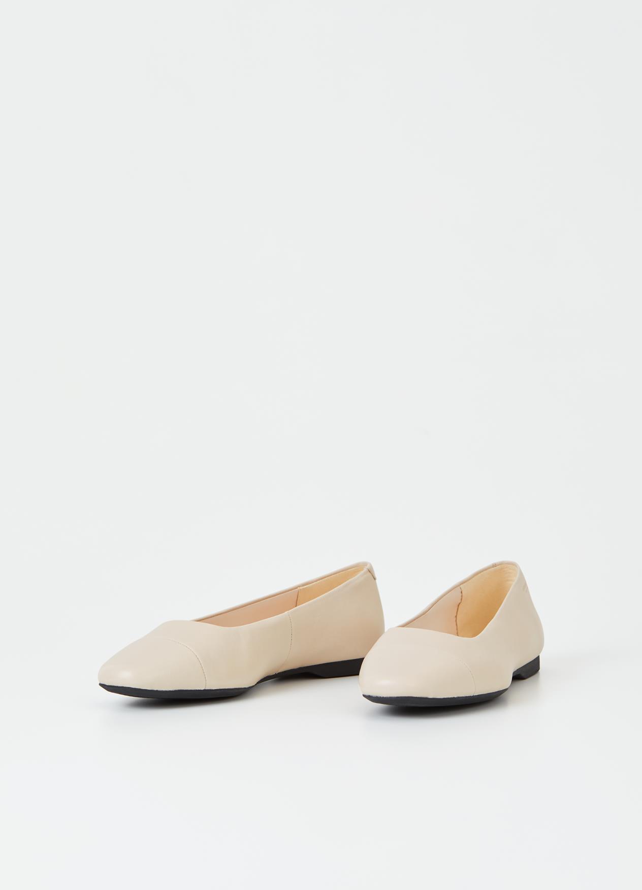 womens off white dress shoes