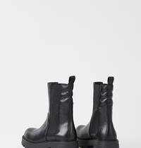 vagabond boots cosmo