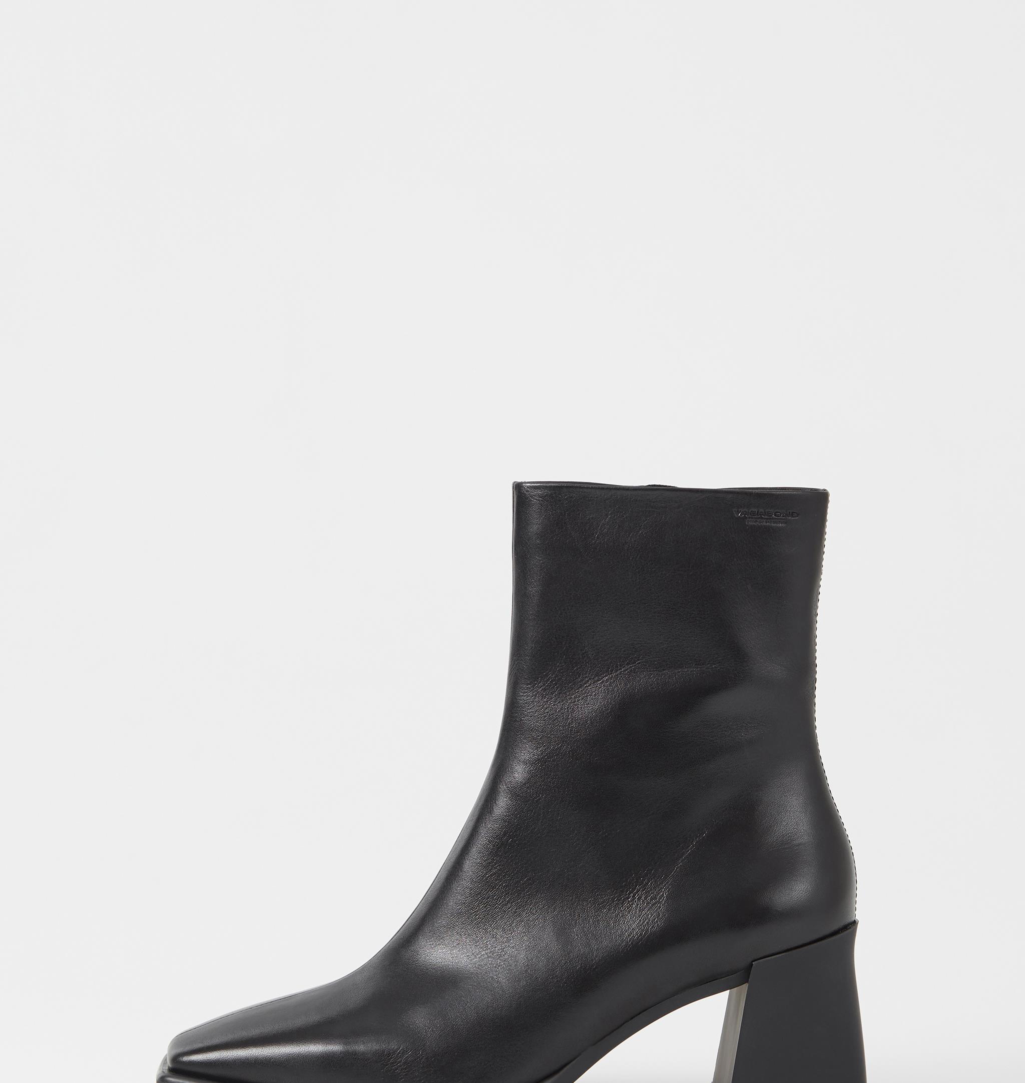 Hedda - Black Boots | Vagabond