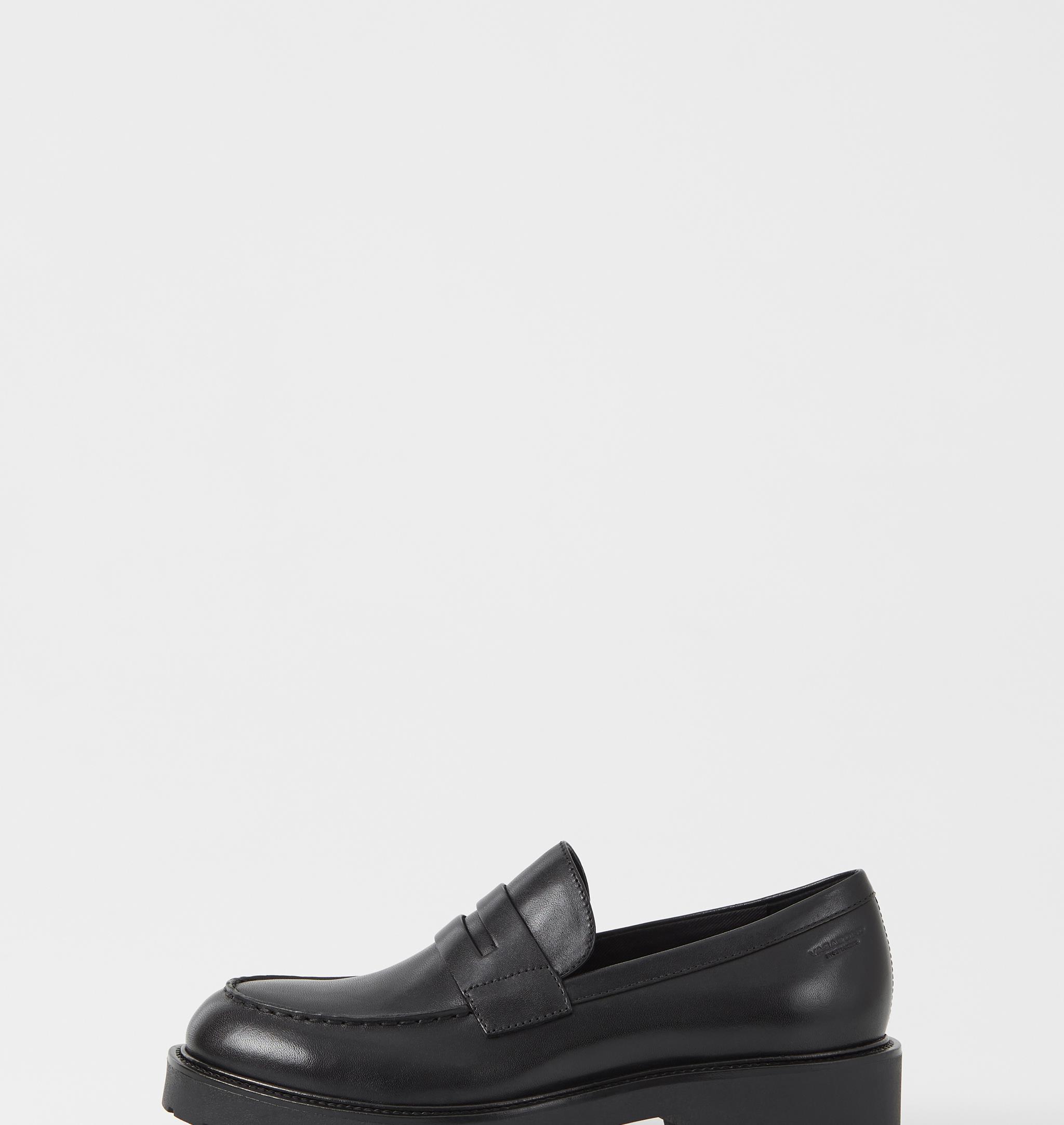 Womens Shoes Flats and flat shoes Loafers and moccasins Vagabond Shoemakers Leather Kenova Loafer in Black White 