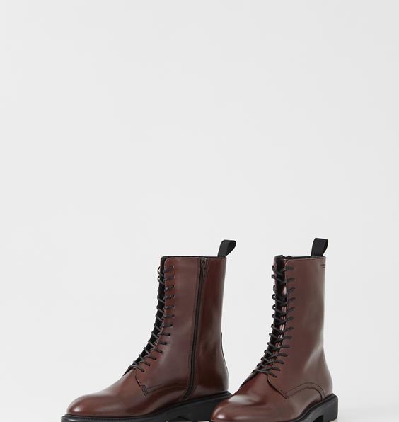 alex w boots vagabond