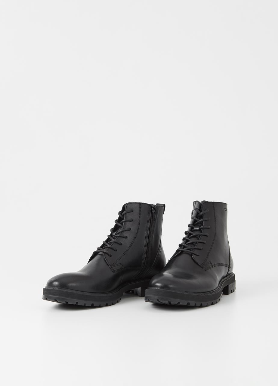 Johnny Black Cow Leather Boots