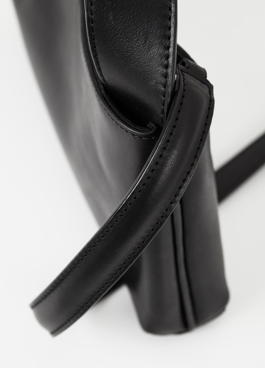 Olinda Black leather