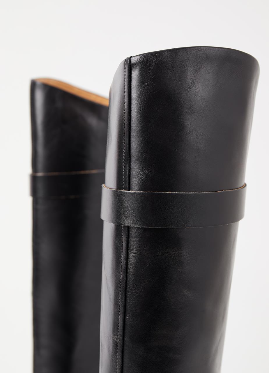 Carmen Black leather