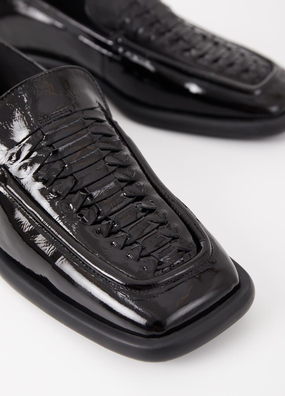 Brittie Чёрный crinkled patent leather