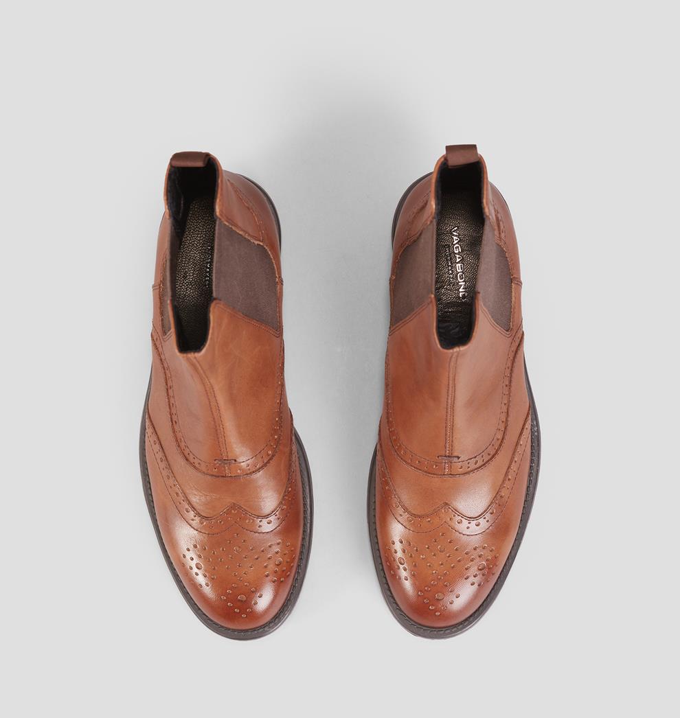 vagabond amina patent leather brogue chelsea boot